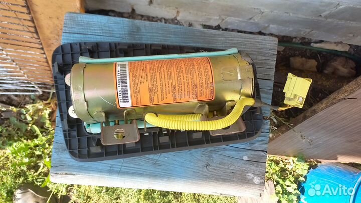 Подушка безопасности левая nissan cube az10 (z10)