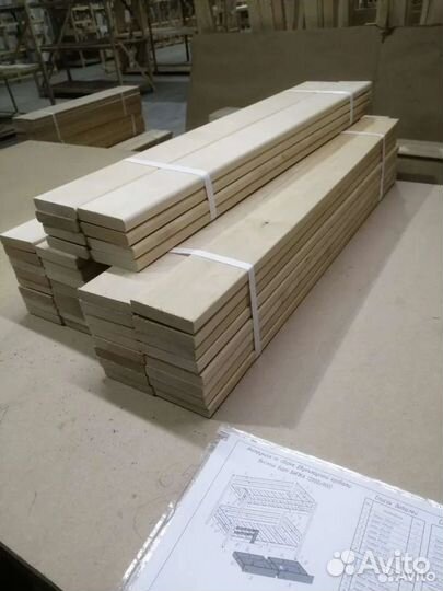 Кроватка из массива сосны Софа-2 с лесенкой