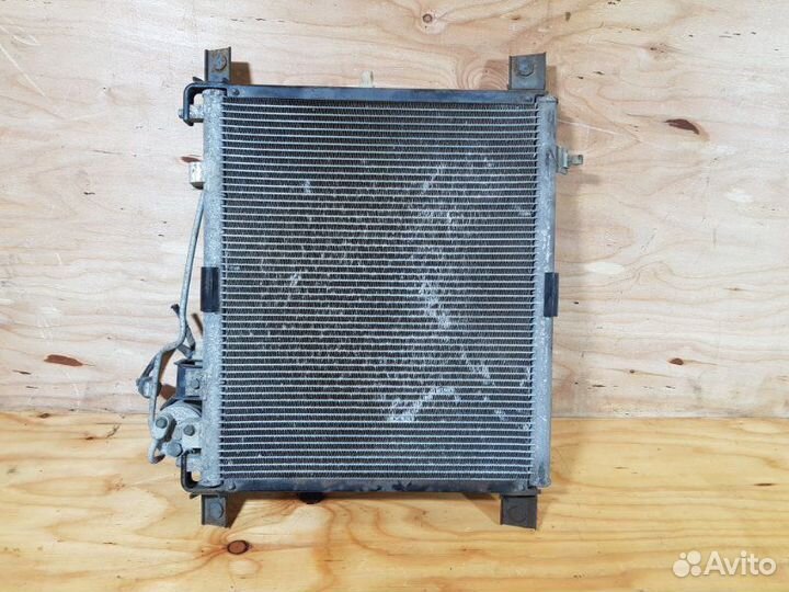 Радиатор кондиционера Nissan Vanette SK82VN F8
