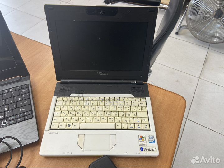 Нетбук Acer aspire one