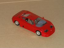 Модель автомобиля Bugatti
