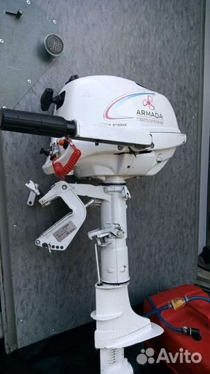 Лодочный мотор 5 л с 4 тактный