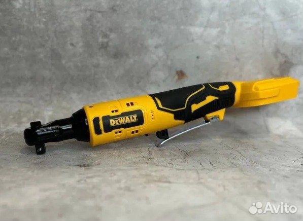 Угловой аккумуляторный гайковерт DeWalt 18V