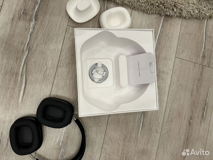 Apple airpods max