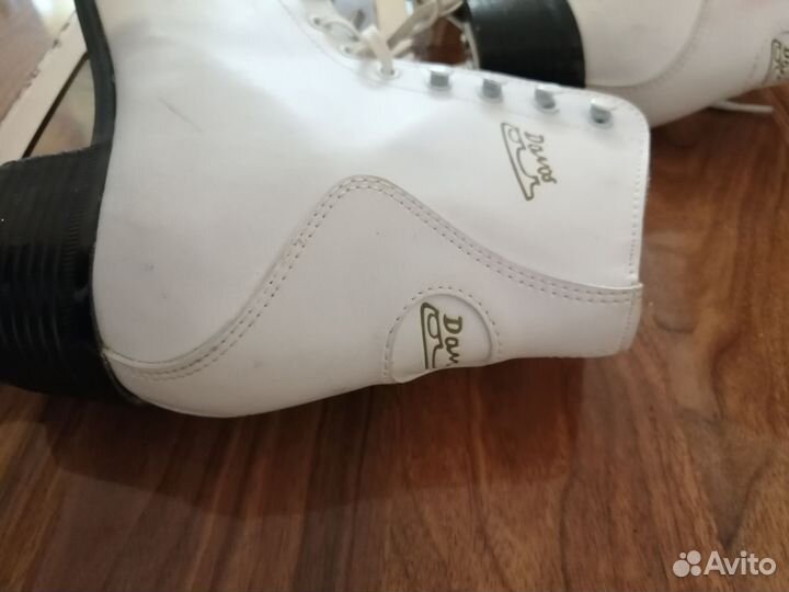 Коньки фигурные