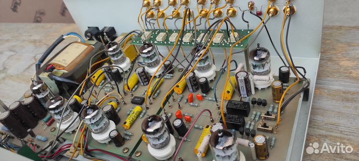 Advance 08T Ламповый предварительный усилитель