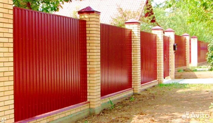 Заборы из профнастила