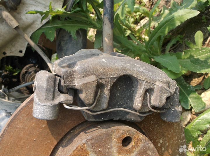 Суппорт передний правый ауди 45 куз audi-100