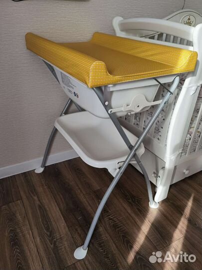 Пеленальный столик с ванночкой Chicco bubble land