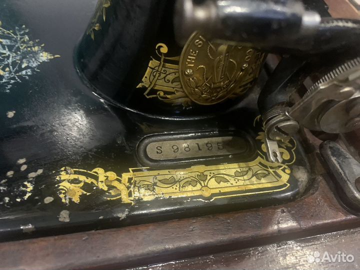 Швейная машина Singer