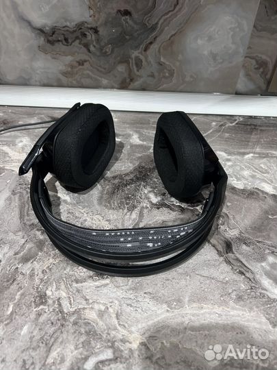 Игровые наушники Logitech G335 черный