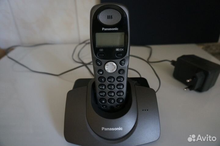 Цифровой беспроводной телефон Panasonic