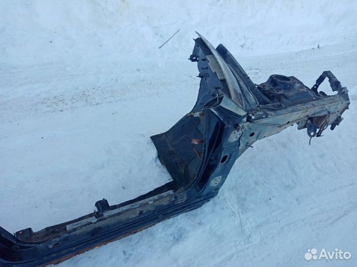 Боковина правая Hyundai Sonata EF G4GC 2007