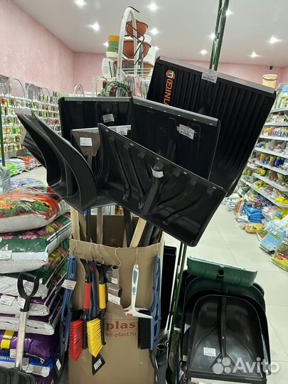 Лопата снеговая