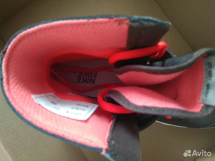 Спортивная обувь