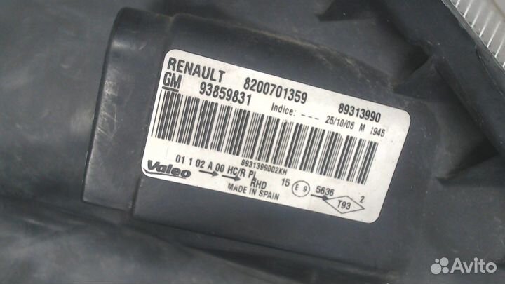 Фара (передняя) Renault Trafic, 2006