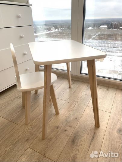 Детский стол и стул