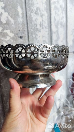 Колокольчик, дракон, лебеди хрусталь