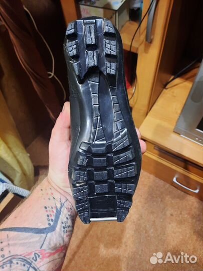 Продам лыжи