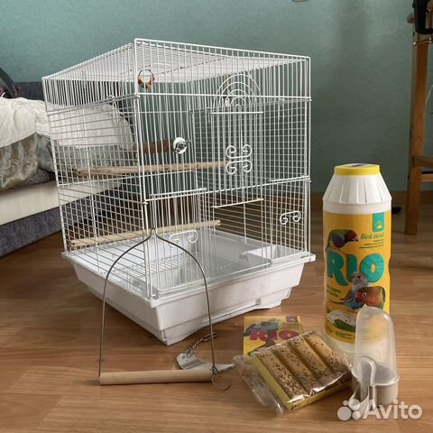 Клетка для попугая просторная