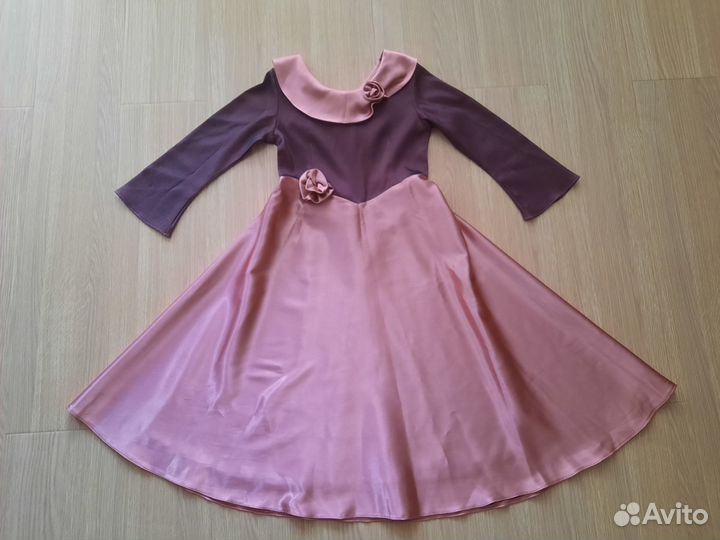 Платье нарядное на девочку р.146-152