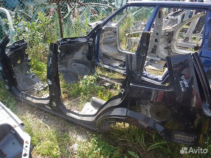 Панель боковая кузова/стойка левая Ford Fusion