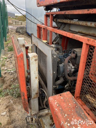 Сдам в аренду ножничный прдъемник