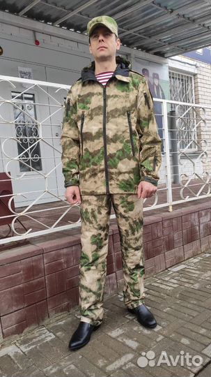 Костюм демисезонный зеленых мох