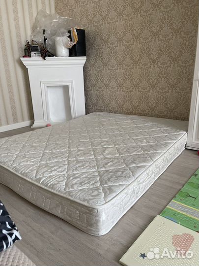 Матрас 160х200 бу