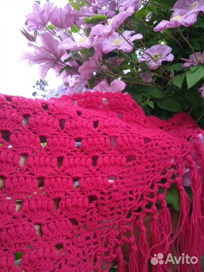 Шаль вязаная