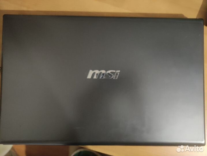 Игровой ноутбук msi на gtx 950m, 17 дюймов