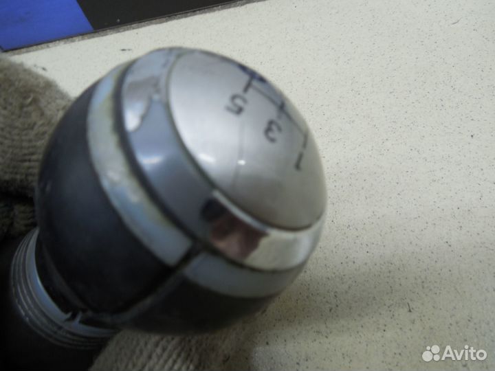 Рукоятка рычага кпп Auris (E15) 2006-2012