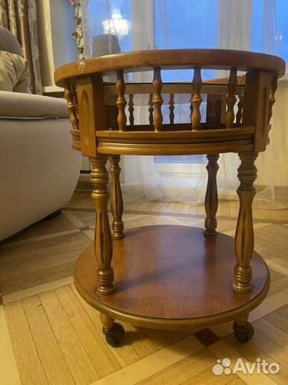 Подставка под цветы из натурального дерева