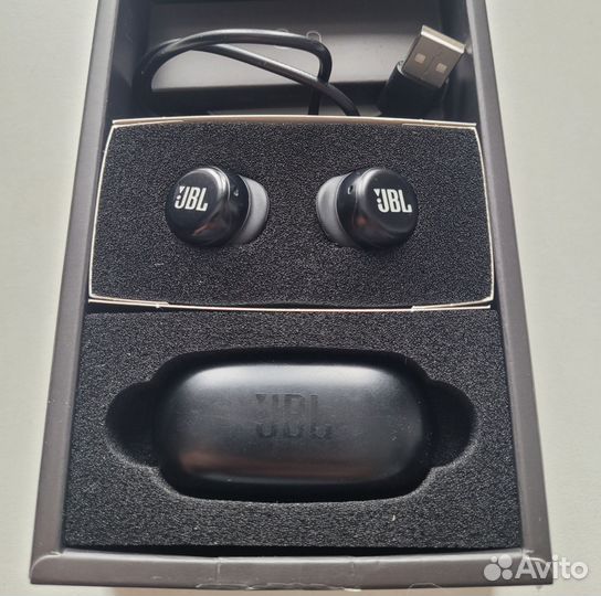 Наушники jbl live free