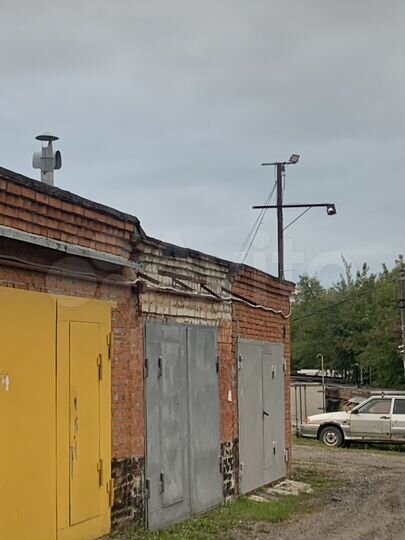 Гараж, > 30 м²