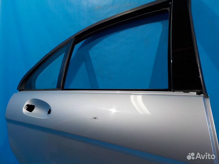 Дверь задняя правая mercedes-benz C-class (W204) 2