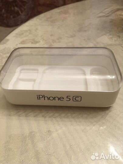 Коробка от айфона