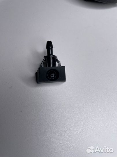 Форсунка омывателя стекла Nissan 28932BA61A