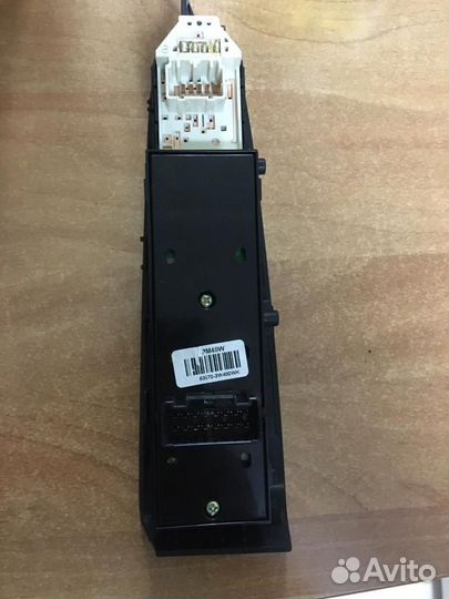 Блок управления стеклоподъемниками Киа Sportage 3