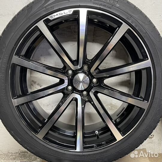 Колёса R20 5x114,3 Venerdi на шинах 245/45 R20