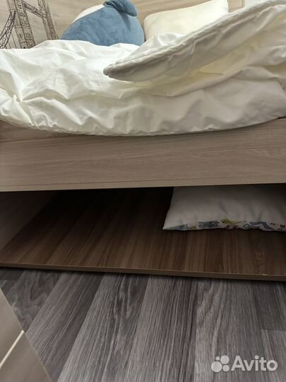 Кровать односпальная бу