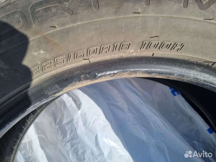 Dunlop SP Sport FM800 225/13.5 R18