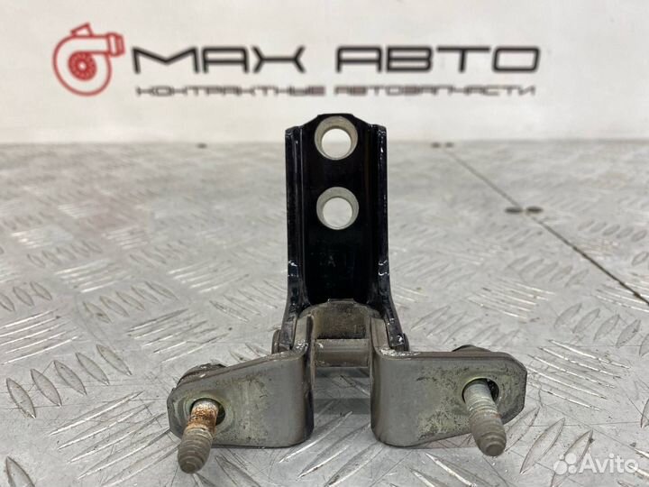 Б/У петля двери задний левый Mitsubishi Lancer 9