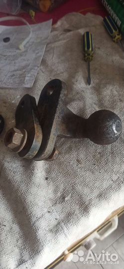 Фаркоп на toyota hilux