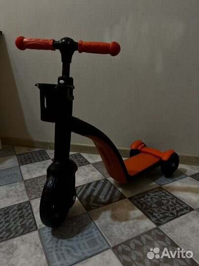 Самокат велосипед беговел 3 в 1