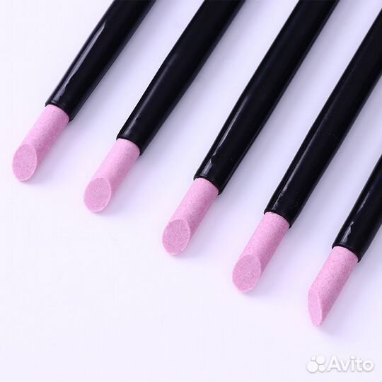 Маникюрный инструмент для удаления кутикулы