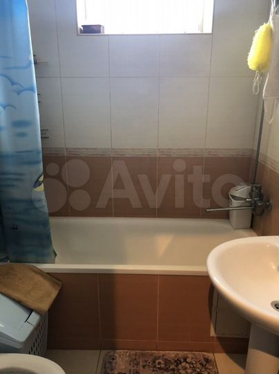 3-к. квартира, 80 м², 2/3 эт.