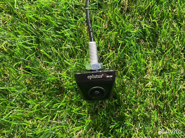 Врезная камера заднего вида