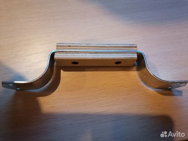 Ручка скоба рс-100 с деревянными накладками оцинк