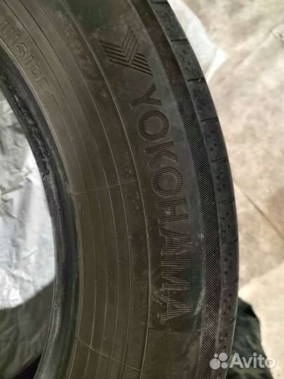 Yokohama BluEarth AE50 SUV 215/65 R17